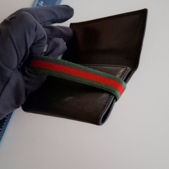 Gucci Black signature leather key holder wallet - Picture 12 of 14